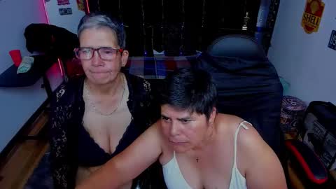 Snapshot of selena_ferreira chatting on October 29, 2025, 5:10 am Selena online show from October 29, 2025, 5:10 am