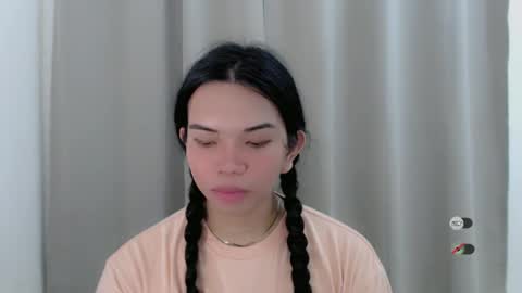 Selena online show from December 22, 2024, 4:39 am