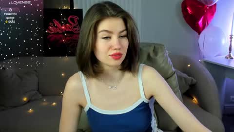 Selena online show from March 11, 2025, 7:04 am