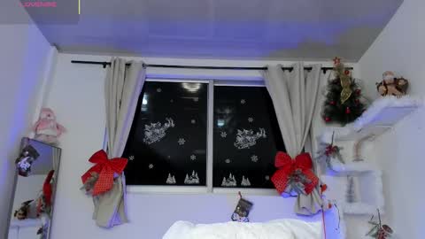 selenafox online show from November 21, 2025, 1:59 am