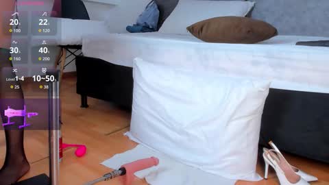 Snapshot of selenagomz chatting on December 23, 2025, 3:15 am Selena online show from December 23, 2025, 3:15 am