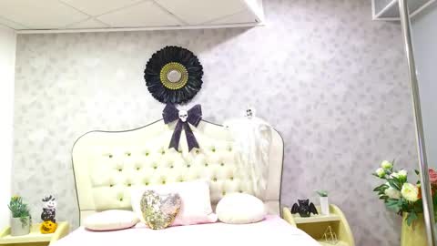 selenajoy_ online show from October 25, 2025, 4:09 am