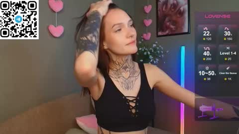 Snapshot of selenalune chatting on November 17, 2025, 1:55 am Selena online show from November 17, 2025, 1:55 am