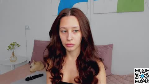 Selena online show from April 9, 2026, 8:53 am