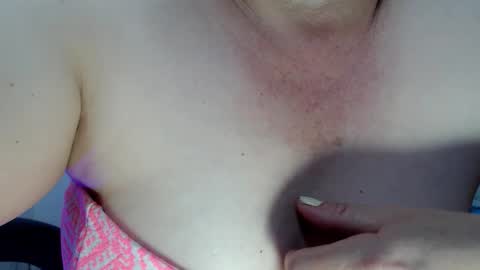 selene online show from April 15, 2026, 7:58 pm