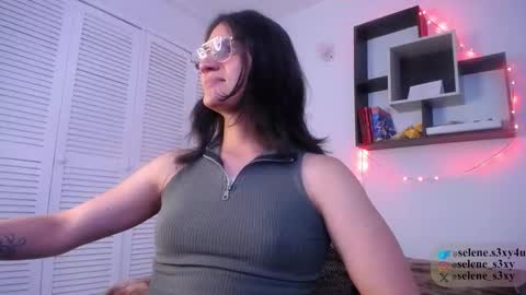 selene_s3xy online show from December 20, 2025, 11:12 pm