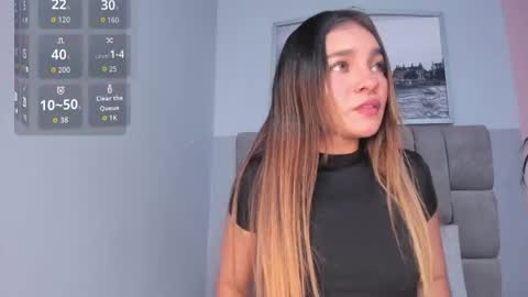 Selene online show from December 5, 2025, 3:48 am