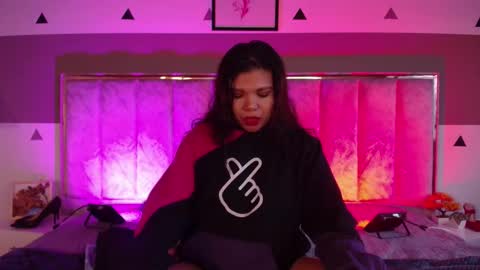 Selene online show from November 14, 2025, 11:42 am