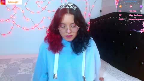 Selene G  online show from April 16, 2026, 2:01 am