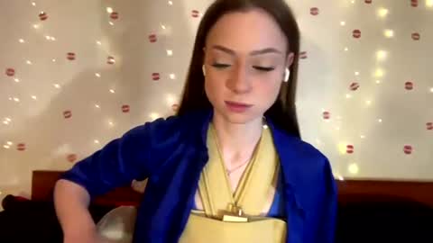 Snapshot of selenegupta chatting on June 19, 2026, 10:30 am Kylie online show from June 19, 2026, 10:30 am