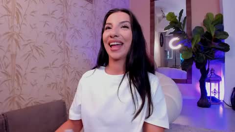 selenenorth online show from May 20, 2026, 4:40 am
