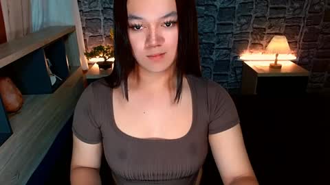 Snapshot of selenesantiago chatting on December 17, 2024, 11:16 pm joan online show from December 17, 2024, 11:16 pm