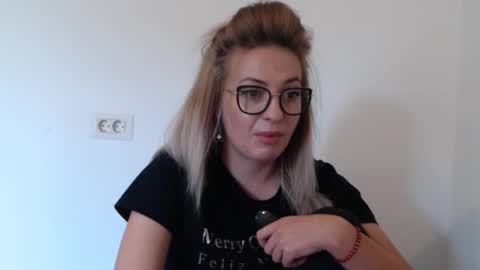 Selenna online show from October 5, 2025, 12:47 pm