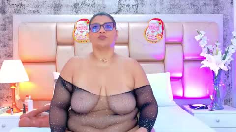 Selenna Cooper online show from December 20, 2025, 12:12 pm