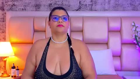 Selenna Cooper online show from March 1, 2026, 11:56 am