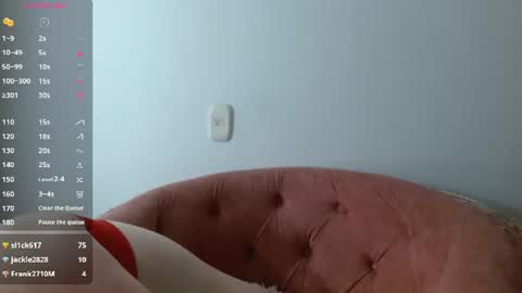 Snapshot of selenne_05_ chatting on June 20, 2026, 5:32 am Selenne online show from June 20, 2026, 5:32 am