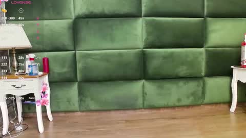 Snapshot of selensummer chatting on November 3, 2025, 7:59 pm Selen online show from November 3, 2025, 7:59 pm