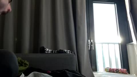 Julian Kinky Bi-guy online show from January 3, 2025, 1:25 pm