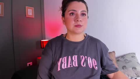 Sely  online show from December 2, 2025, 3:56 am