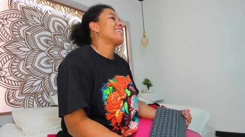 Selket online show from December 3, 2024, 11:33 am