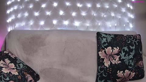 Snapshot of sellapink chatting on December 9, 2024, 1:34 pm My name is Sella and im Bisexual online show from December 9, 2024, 1:34 pm