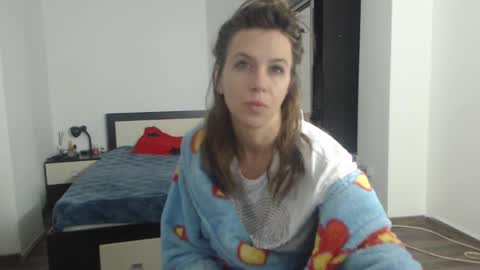 sellena_angels online show from February 19, 2025, 6:11 am