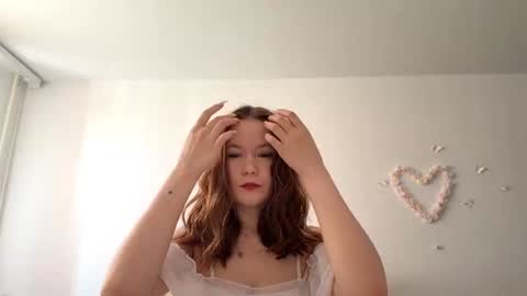 Lily online show from June 20, 2026, 3:20 am
