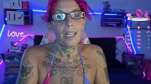 Selvaggia Del Caribe online show from October 13, 2025, 4:51 pm
