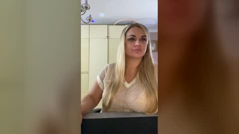 Snapshot of selviana chatting on November 28, 2025, 8:39 am Alina online show from November 28, 2025, 8:39 am