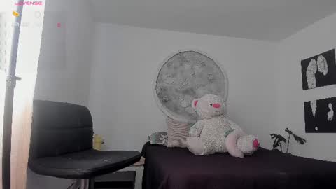 Selyn online show from June 29, 2026, 4:18 pm