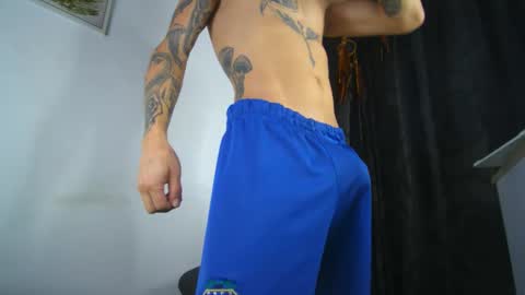 sem_alas online show from October 19, 2025, 9:04 pm