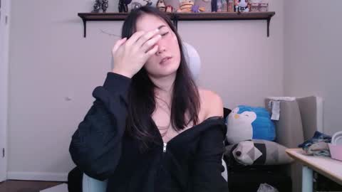 Snapshot of sen_and_sin chatting on October 15, 2025, 12:33 am Sen online show from October 15, 2025, 12:33 am