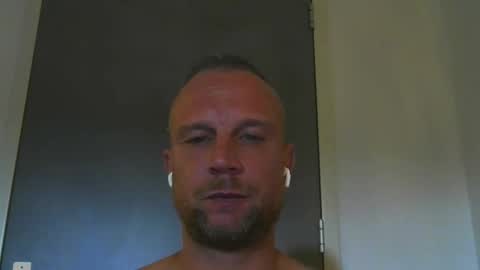 sence08 online show from October 27, 2025, 11:47 am