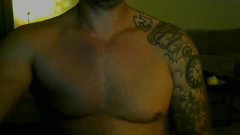 Snapshot of sence08 chatting on June 27, 2026, 1:32 am sence08 online show from June 27, 2026, 1:32 am