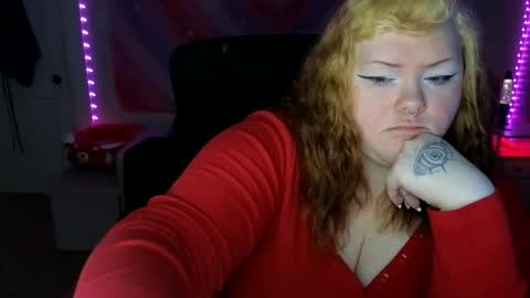 Snapshot of sendforember chatting on February 25, 2026, 10:25 am Goddess Ember online show from February 25, 2026, 10:25 am