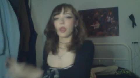 goddess esme  online show from March 7, 2026, 1:13 am