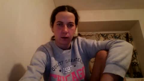 sendiarayl online show from December 22, 2025, 6:38 pm