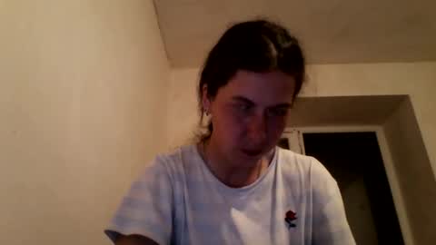 sendiarayl online show from April 7, 2026, 7:03 pm