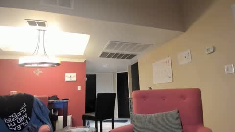 Snapshot of senditquick chatting on October 31, 2025, 11:00 am senditquick online show from October 31, 2025, 11:00 am