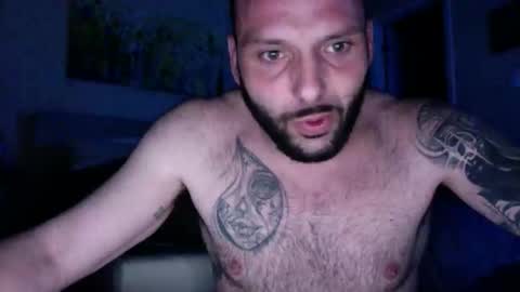 Snapshot of senditquick chatting on November 21, 2025, 6:56 am senditquick online show from November 21, 2025, 6:56 am