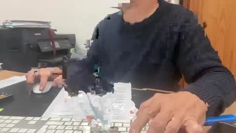 sens3439 online show from October 20, 2025, 8:09 pm