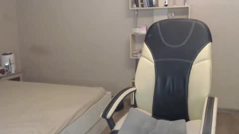 Mary Cherry online show from December 6, 2024, 2:49 pm