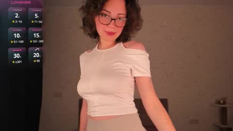Elza online show from October 17, 2025, 10:51 am