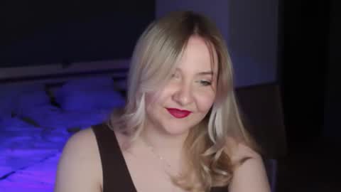Snapshot of sensual_girrrl chatting on May 19, 2026, 1:56 am Ilona online show from May 19, 2026, 1:56 am