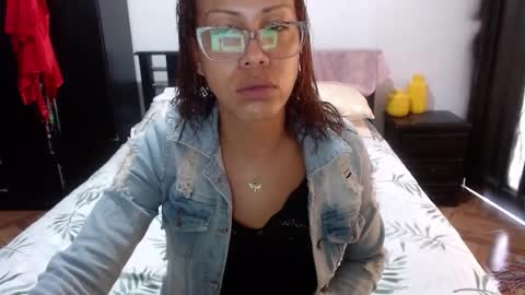 sensual_natalie online show from October 8, 2025, 1:53 pm