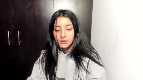 Snapshot of sensual_skinny chatting on September 24, 2025, 12:30 pm sensual_skinny online show from September 24, 2025, 12:30 pm