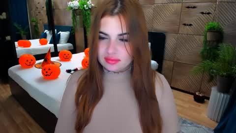 Snapshot of sensualcharisma chatting on November 4, 2025, 1:05 am Becca online show from November 4, 2025, 1:05 am