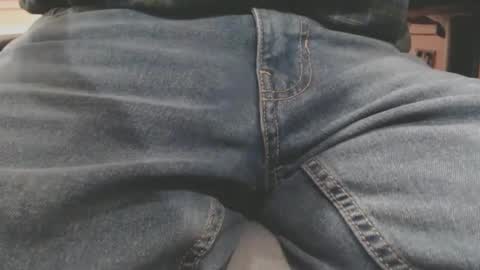 Snapshot of sensualgent69 chatting on December 30, 2024, 11:28 pm sensual online show from December 30, 2024, 11:28 pm