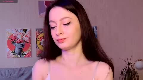 sensuallucy233 online show from November 28, 2025, 7:11 am
