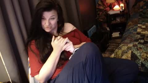 Tara online show from December 15, 2025, 1:04 pm